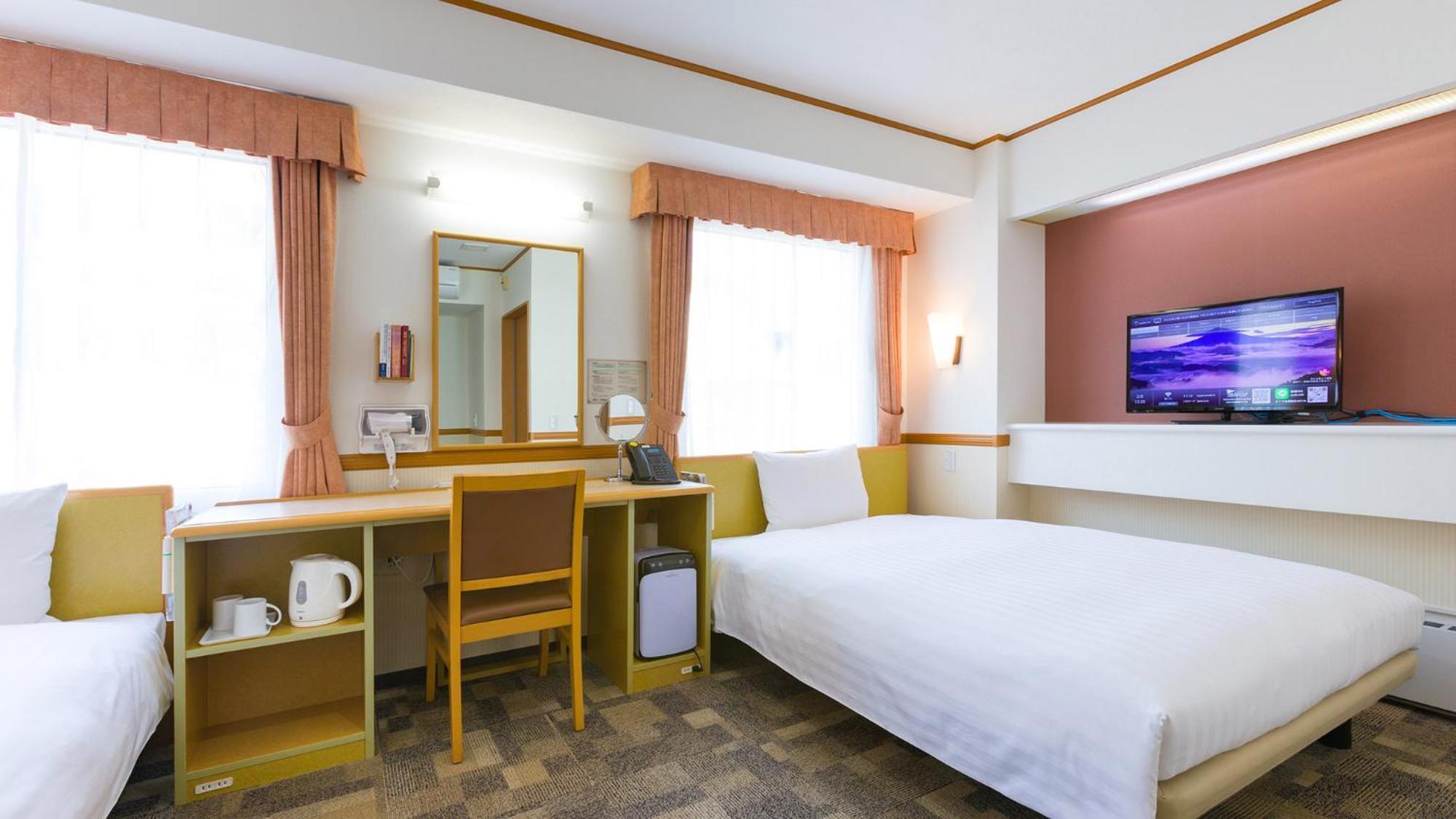 Toyoko Inn Fujisan Numazu Eki Kita Guchi No 2 Habitación foto