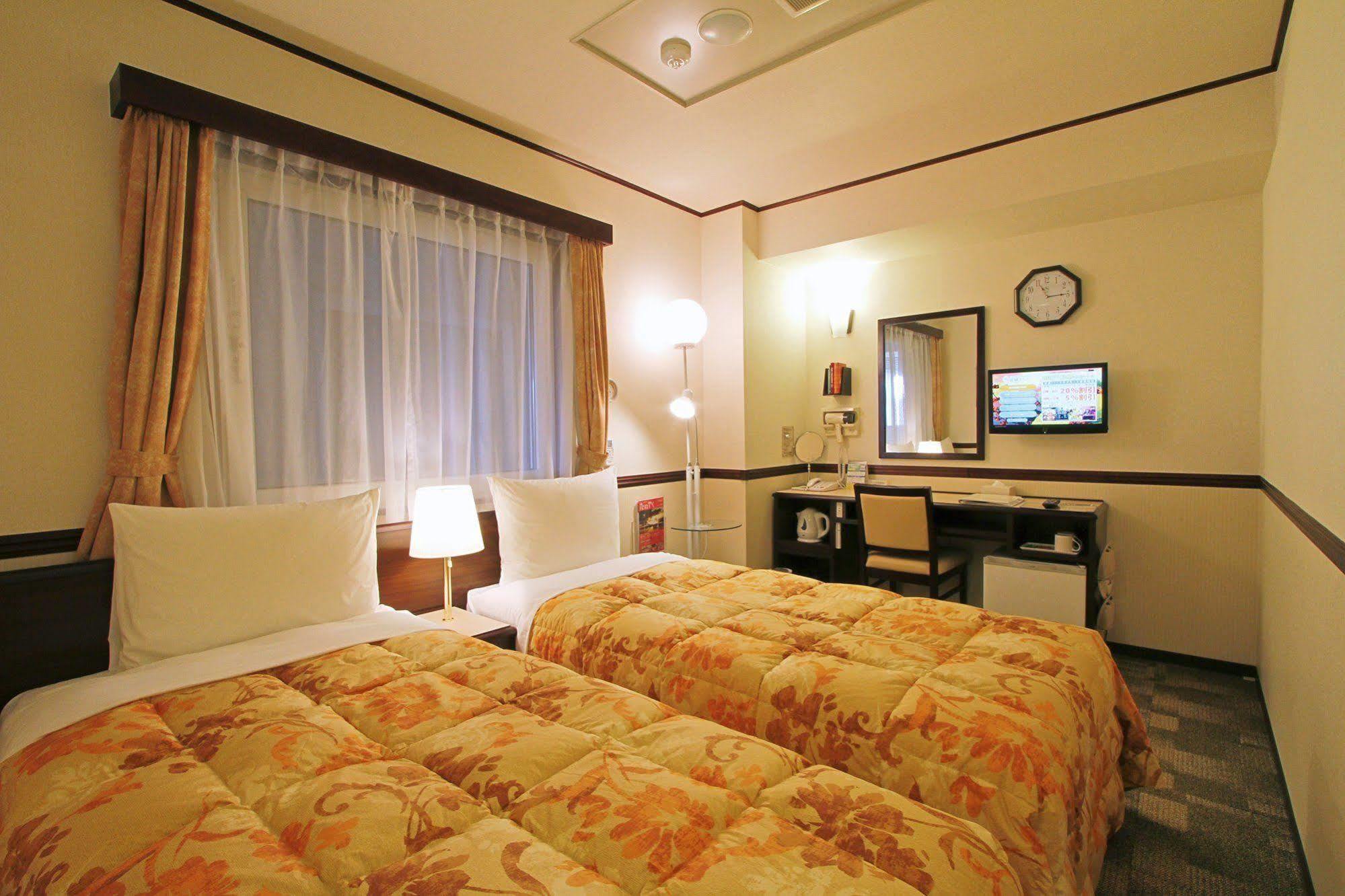 Toyoko Inn Fujisan Numazu Eki Kita Guchi No 2 Exterior foto